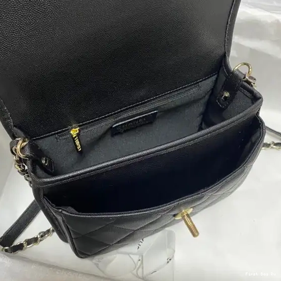 First Bag Ru BAG MESSENGER CHANEL SMALL 0518